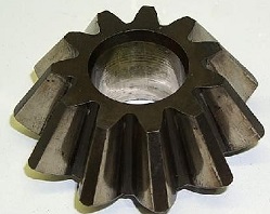 UMF55006U    Pinion Spider Gear-Used---Replaces 181438M1